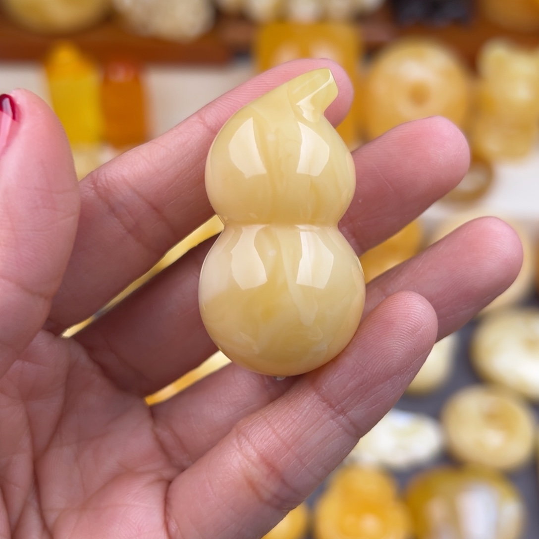 琥珀颈饰未镶嵌纯天然琥珀蜜蜡无优化