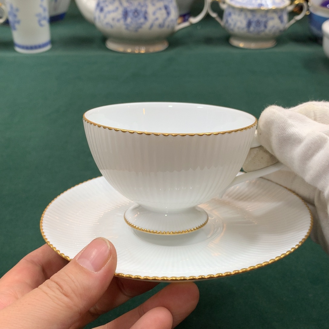 摆件全是大漂亮瓷器啊美美哒