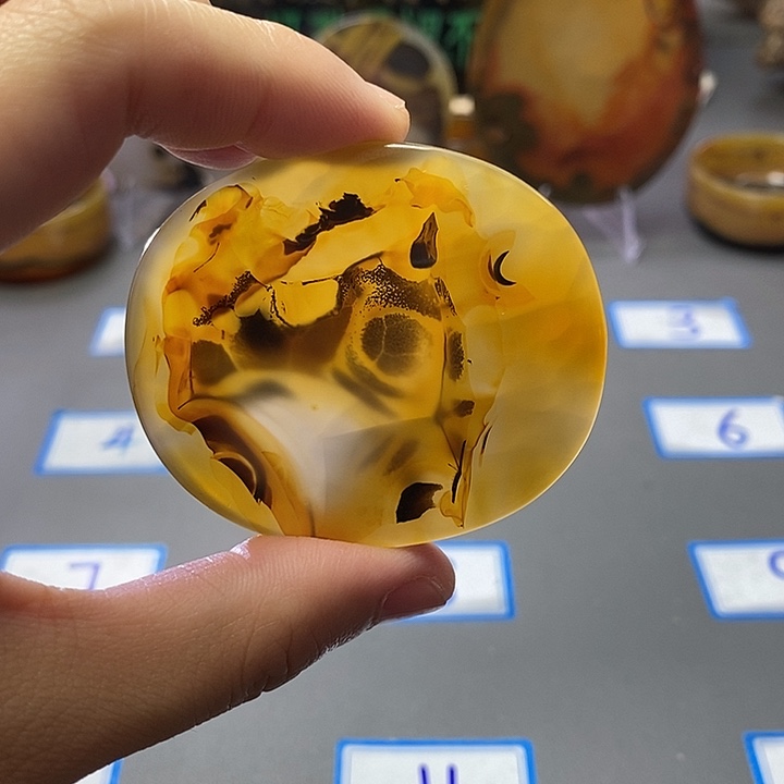 玛瑙/玉髓未镶嵌珠宝半成品