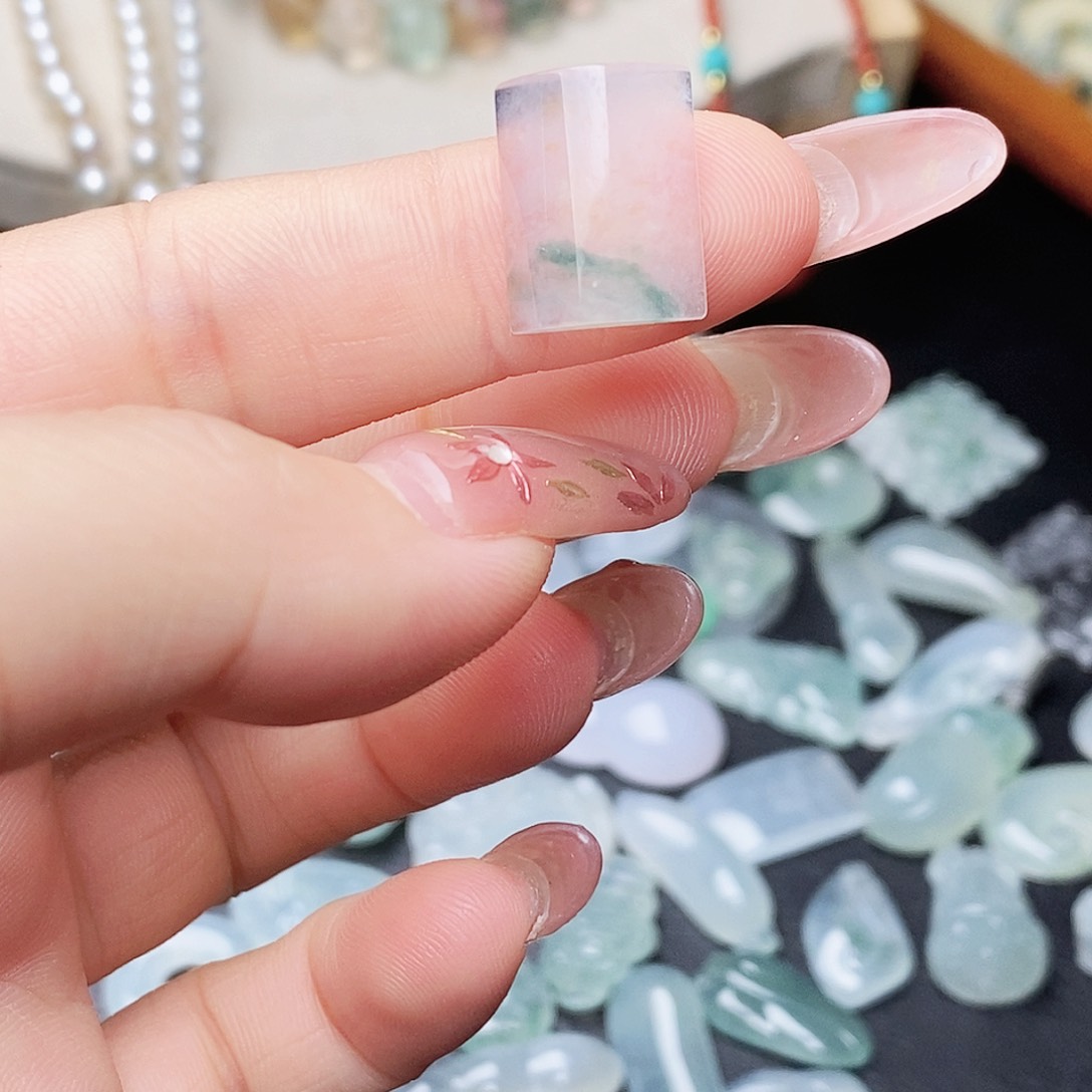 翡翠挂件未镶嵌星*翡翠