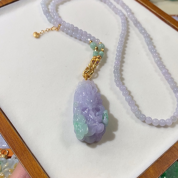 翡翠未镶嵌颈饰翡翠吊坠