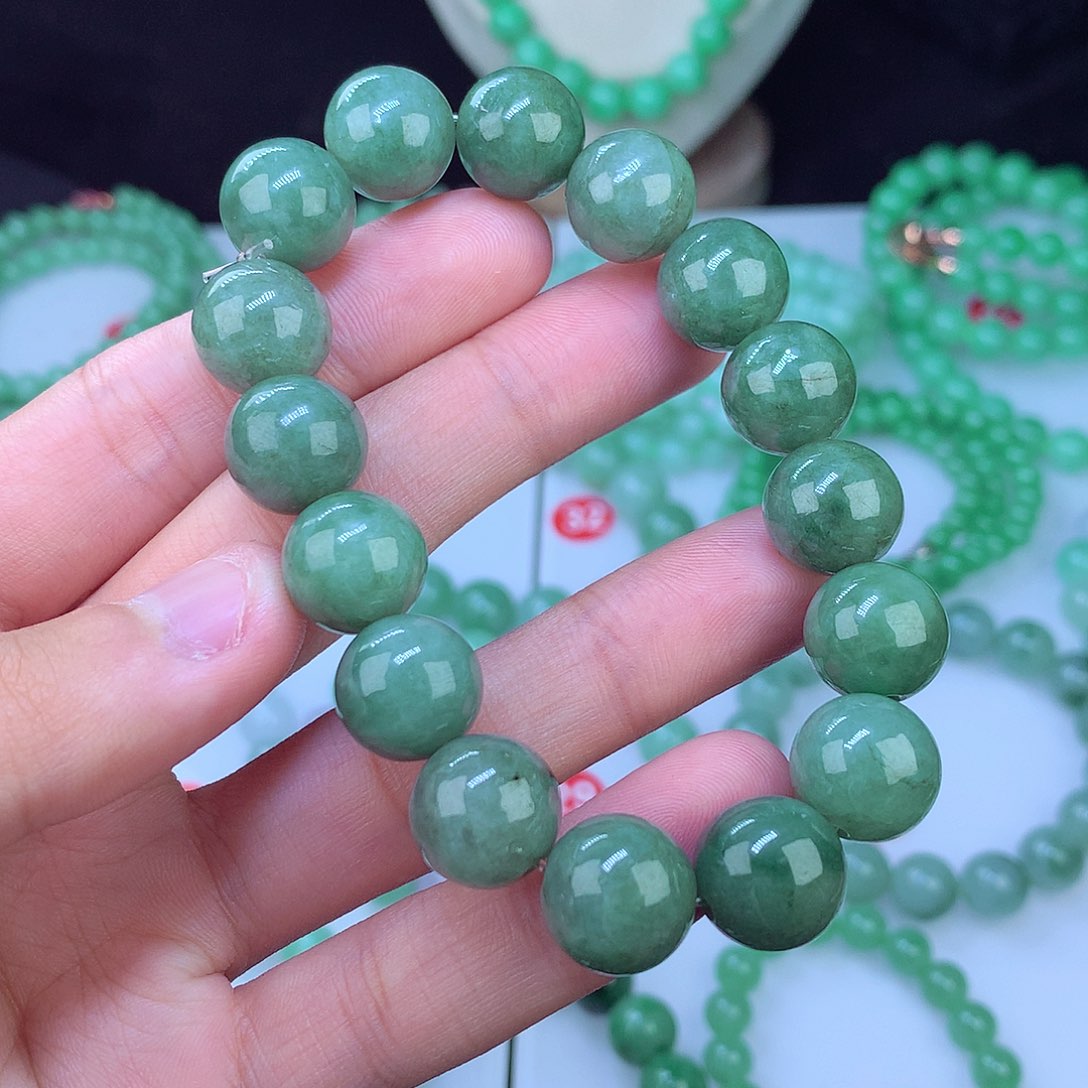 翡翠毛衣链未镶嵌