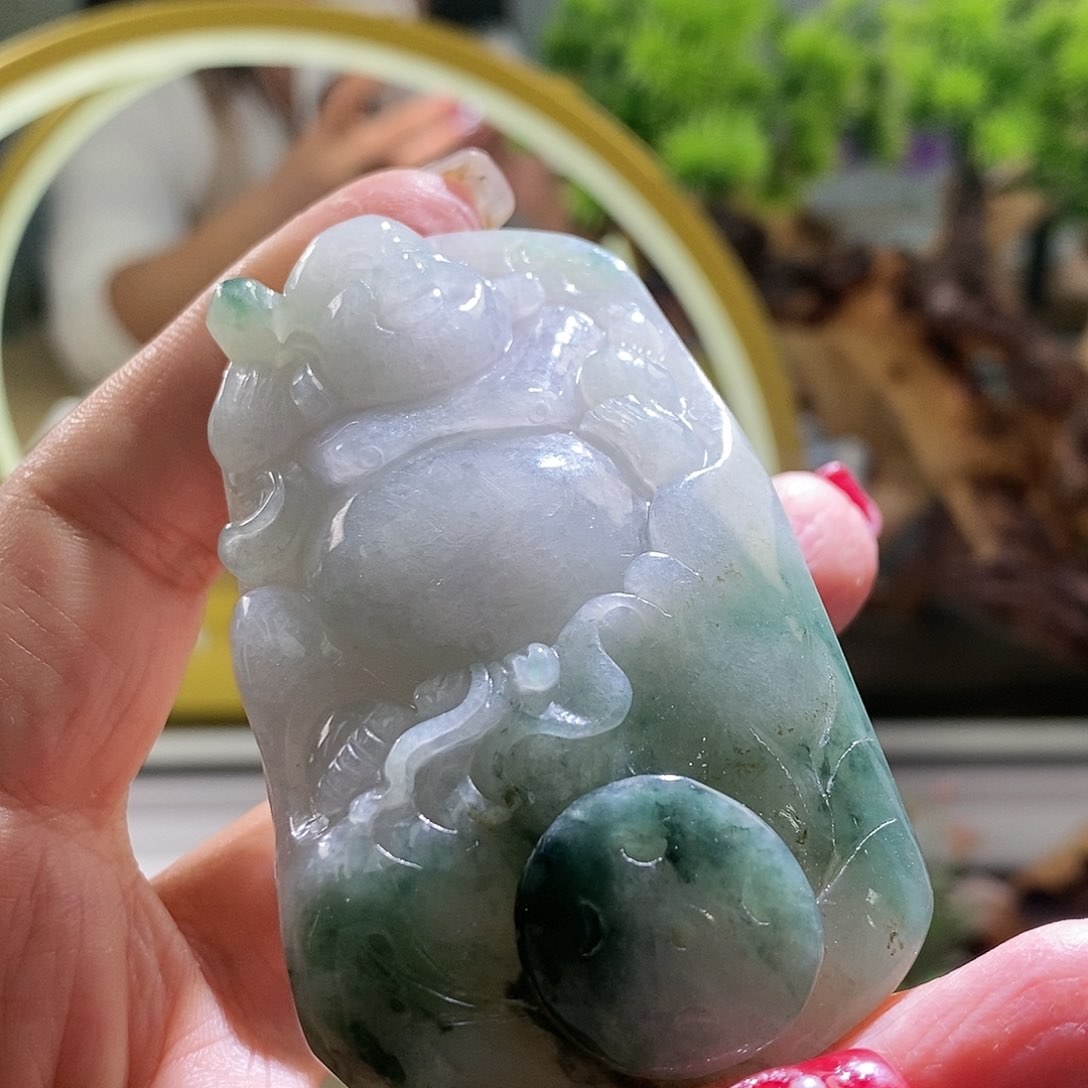 【闪购商品】翡翠颈饰未镶嵌佛