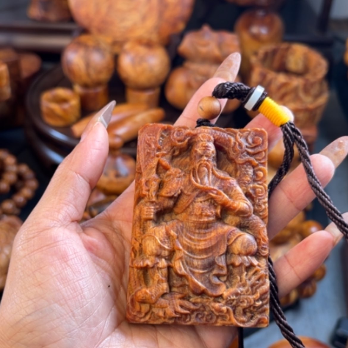 【闪购商品】松木（琥珀木）把件