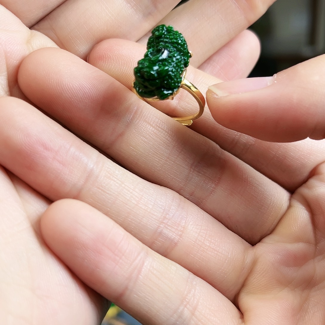 翡翠戒指银S925镶嵌戒指