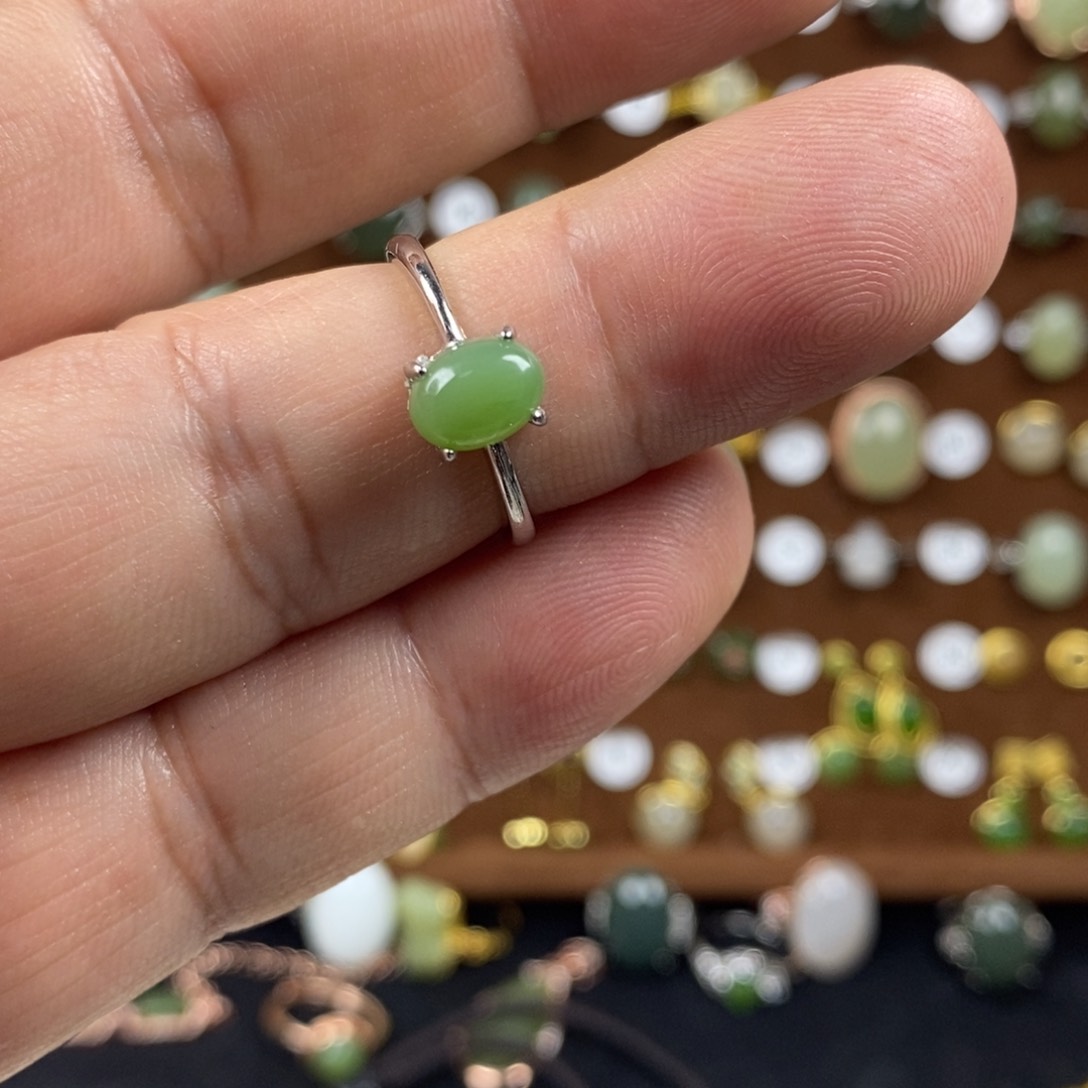 和田玉（碧玉）戒指合金