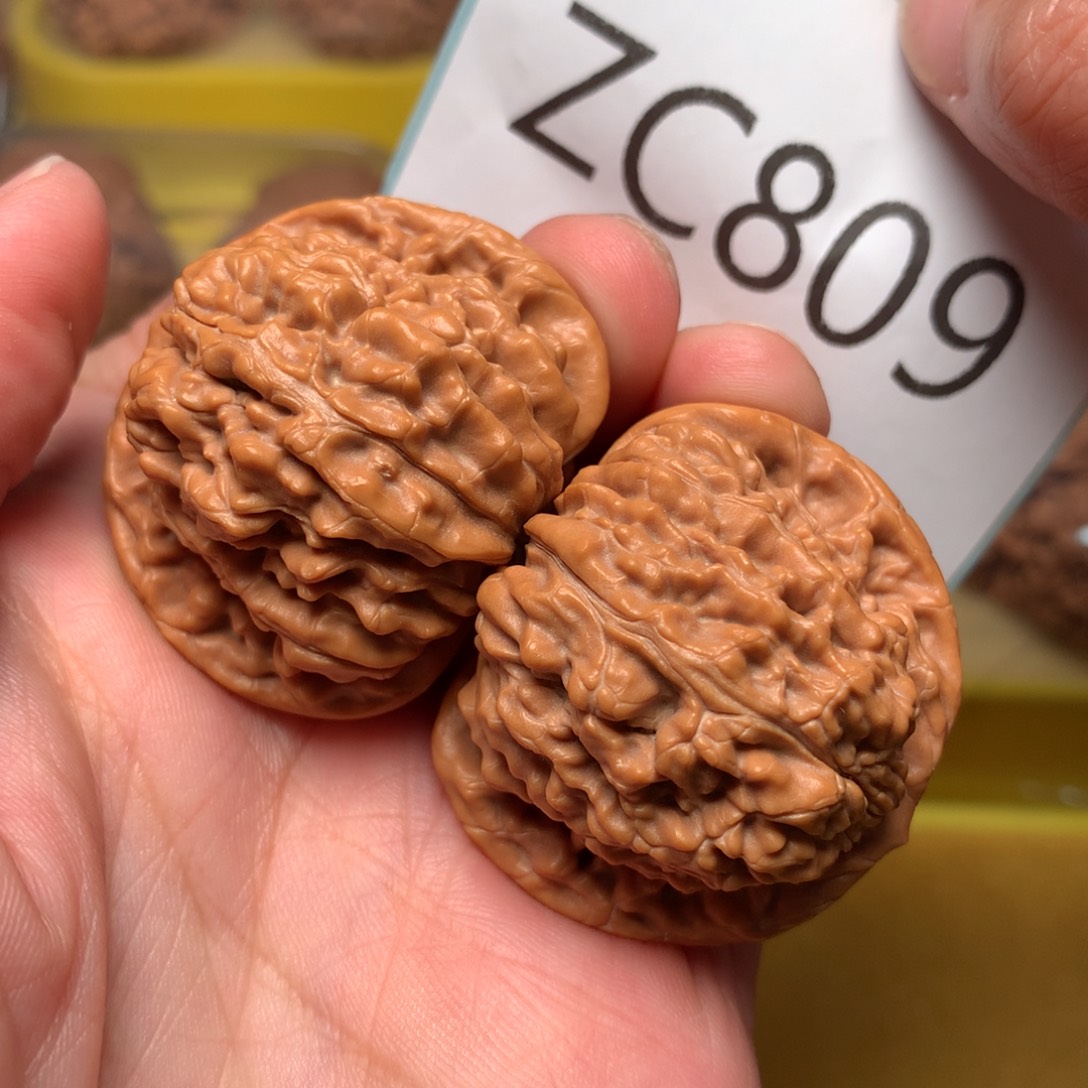 文玩核桃把件汉高楼38