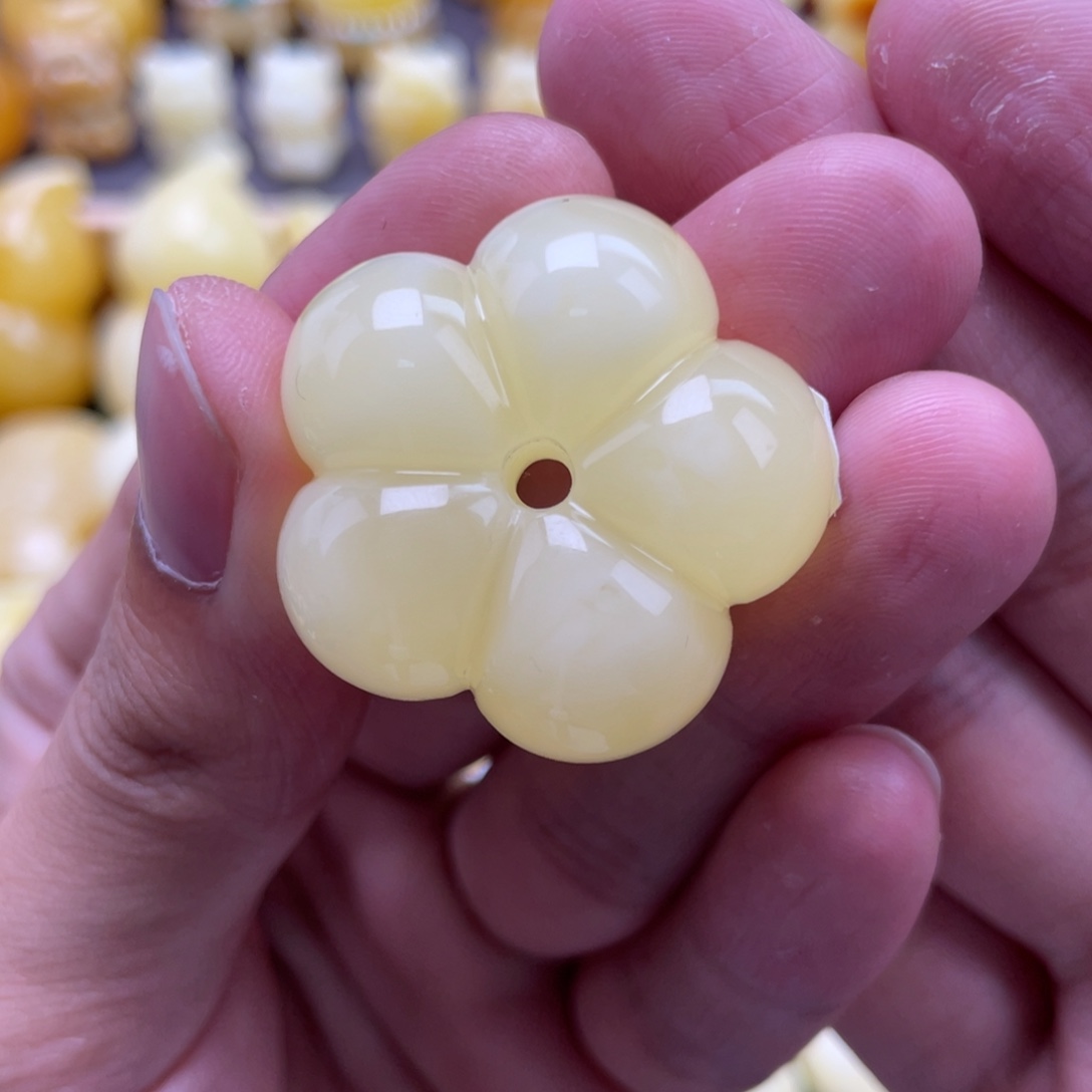 琥珀未镶嵌裸石蜜蜡