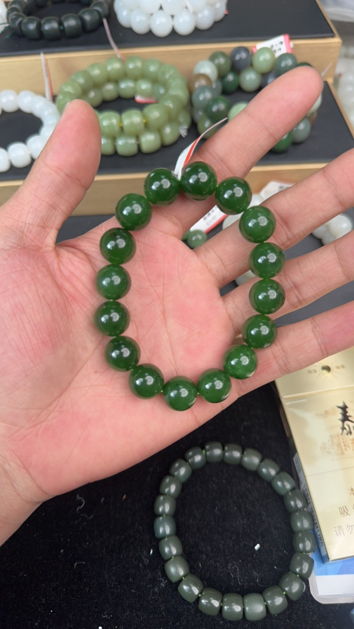 纯天然俄罗斯碧玉辣绿13mm