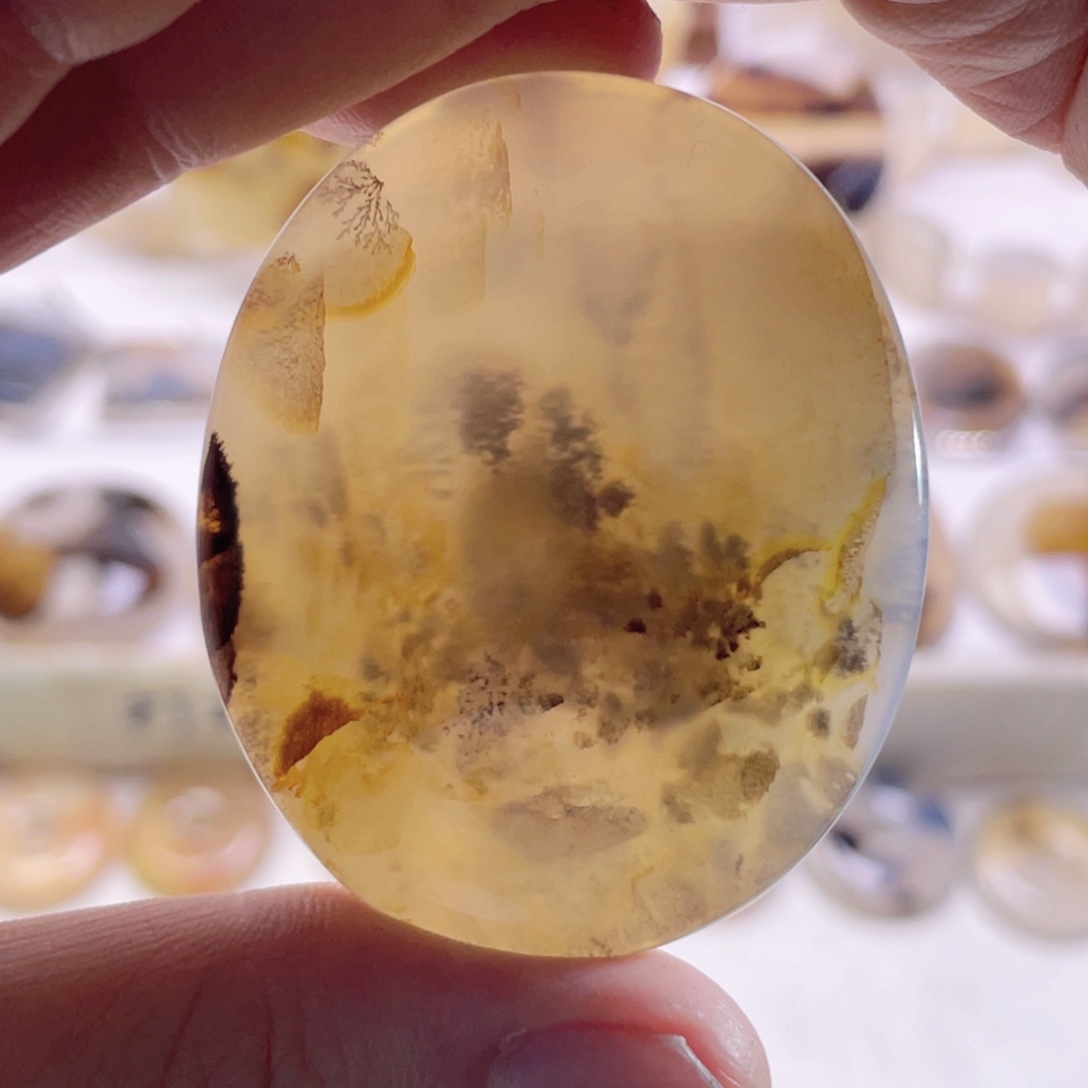 玛瑙/玉髓未镶嵌珠宝奇石