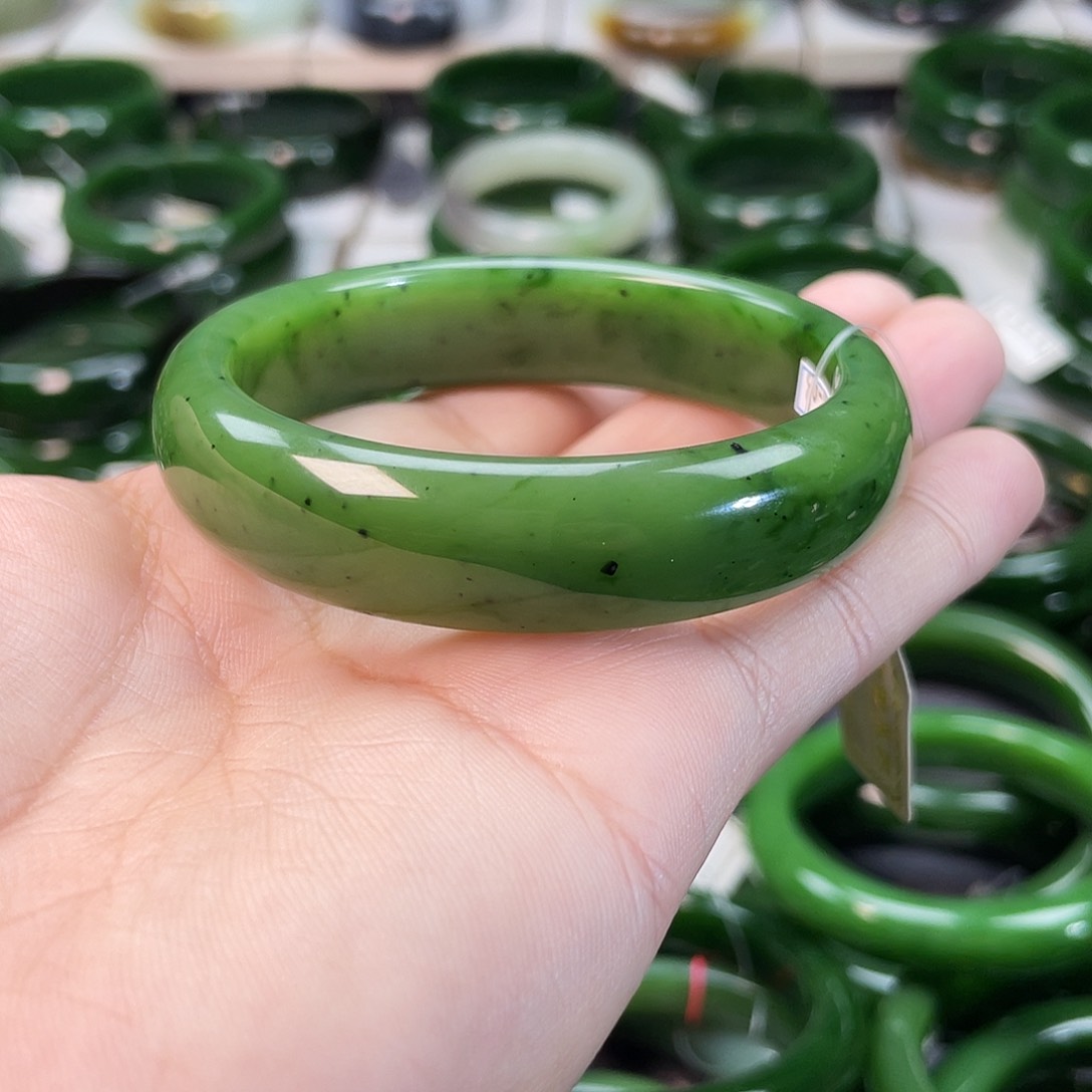 和田玉（碧玉）手镯未镶嵌