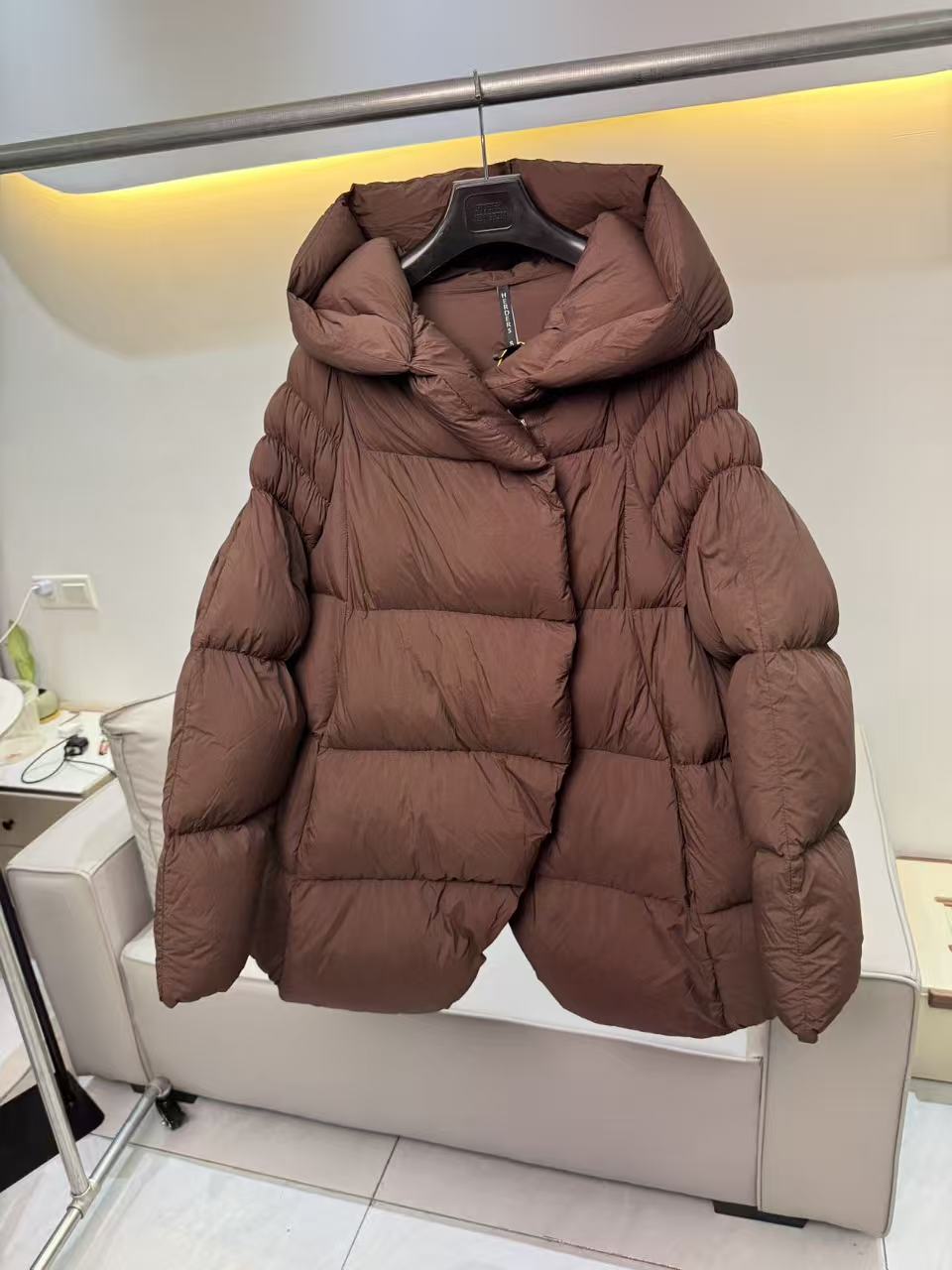90短款泡芙鹅绒王时尚女装羽绒服女32288