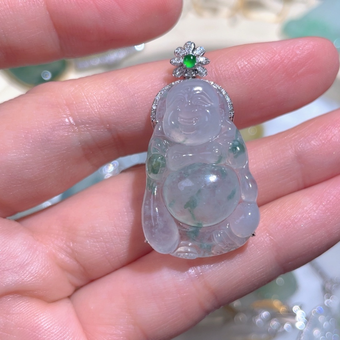 翡翠颈饰18K金镶嵌翡翠