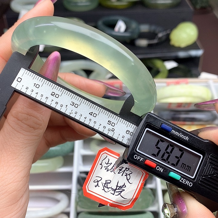 蛇纹石玉手镯未镶嵌736