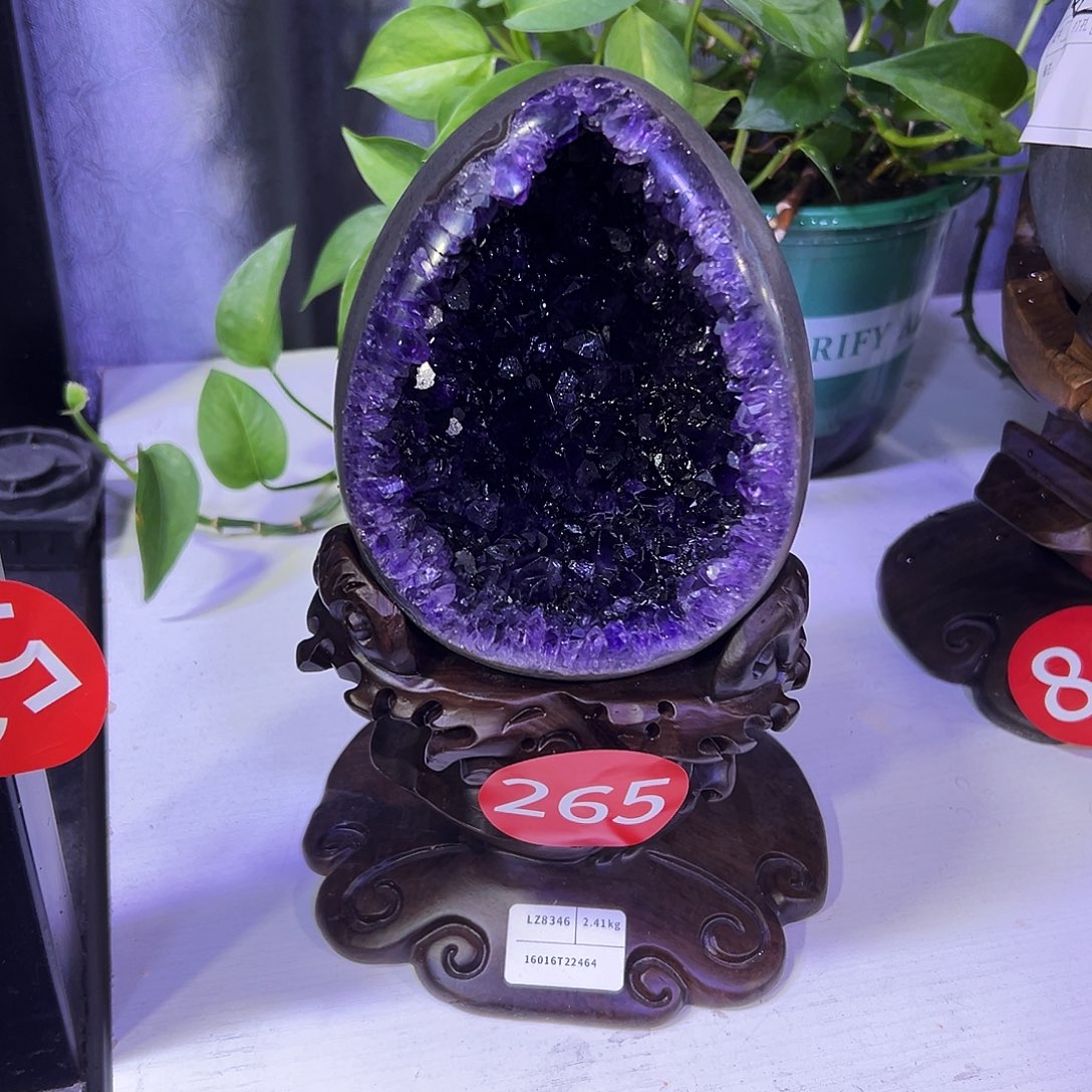 紫晶未镶嵌大型摆件（非配饰）