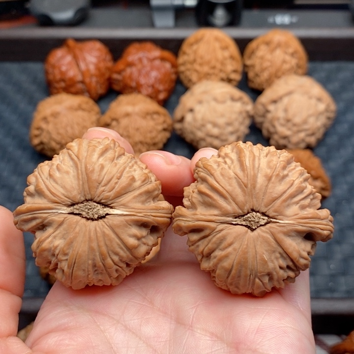 文玩核桃把件任*闷白