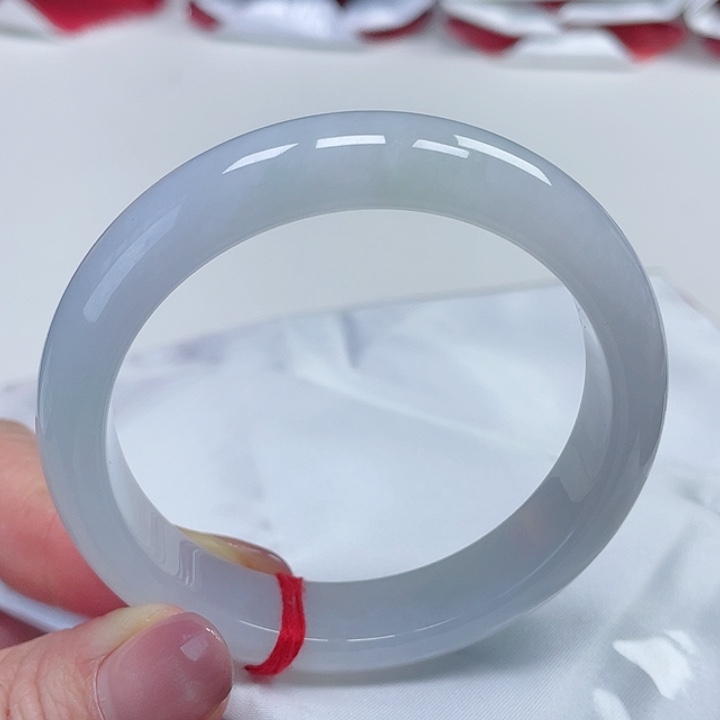 翡翠手镯未镶嵌缅甸翡翠