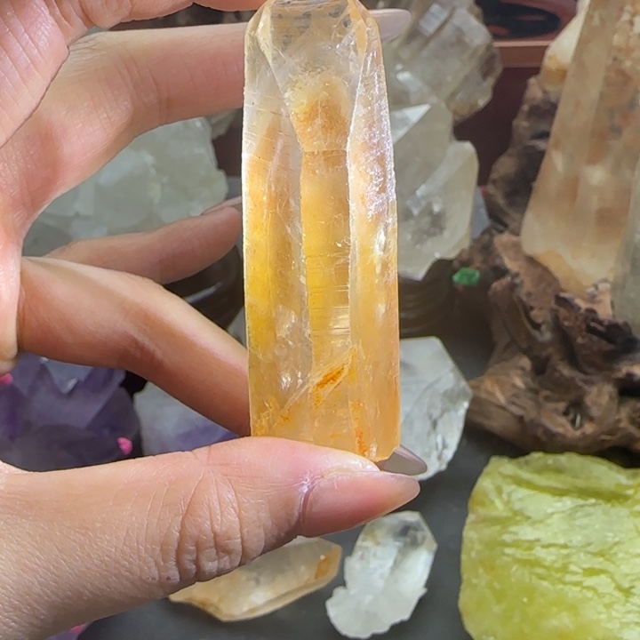 未镶嵌水晶大型摆件（非配饰）