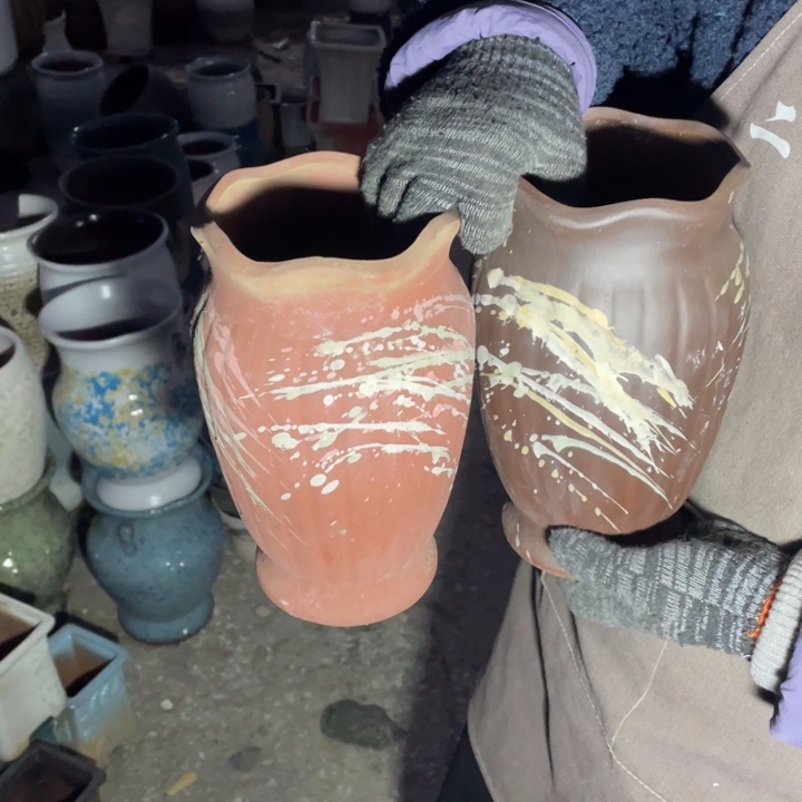 紫砂花盆口12高24瑕疵瑕疵