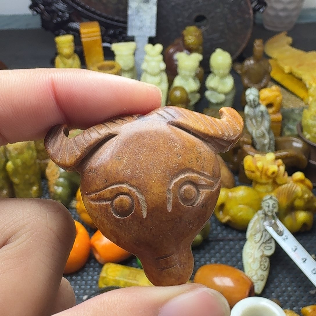 白玉菩提吊坠。。。