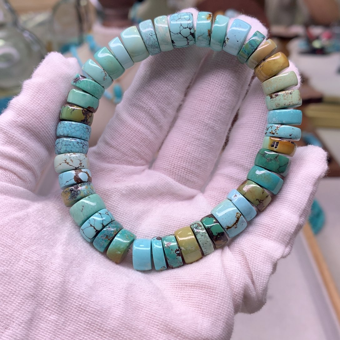 绿松石配饰未镶嵌