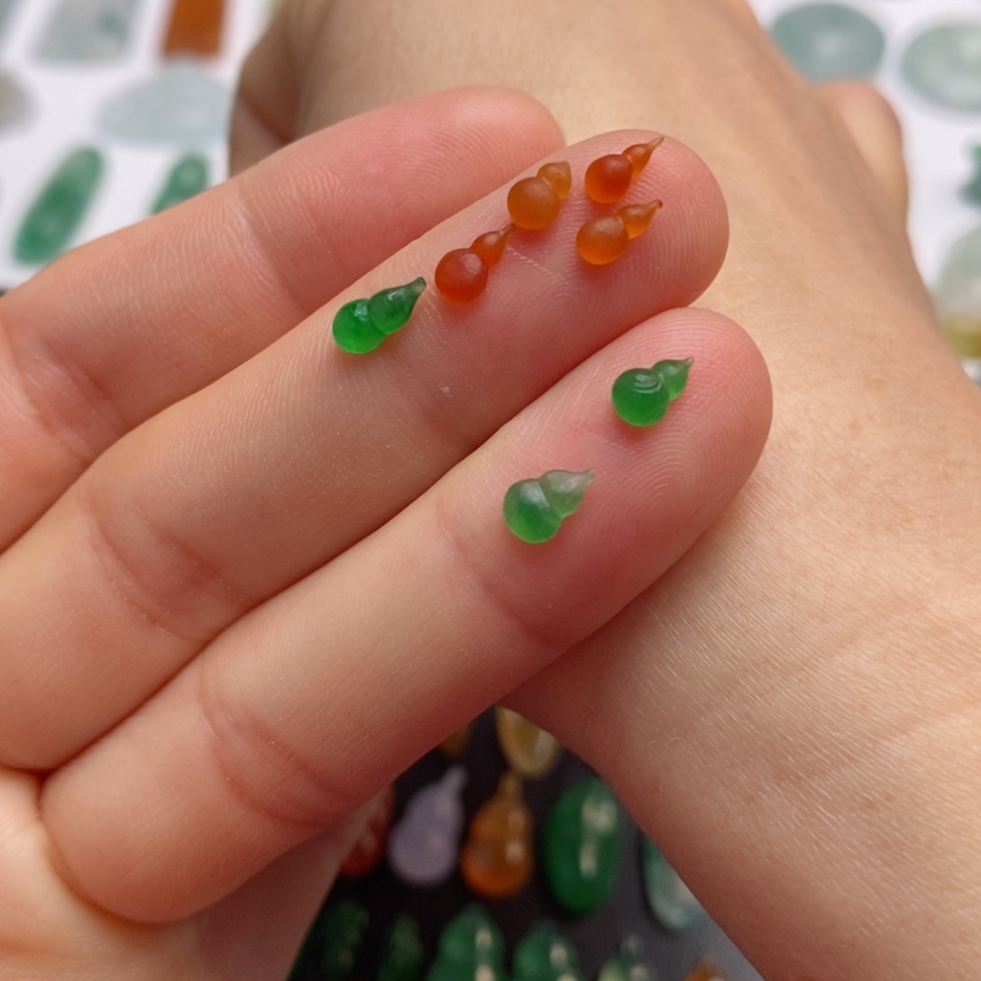 定制翡翠未镶嵌葫芦