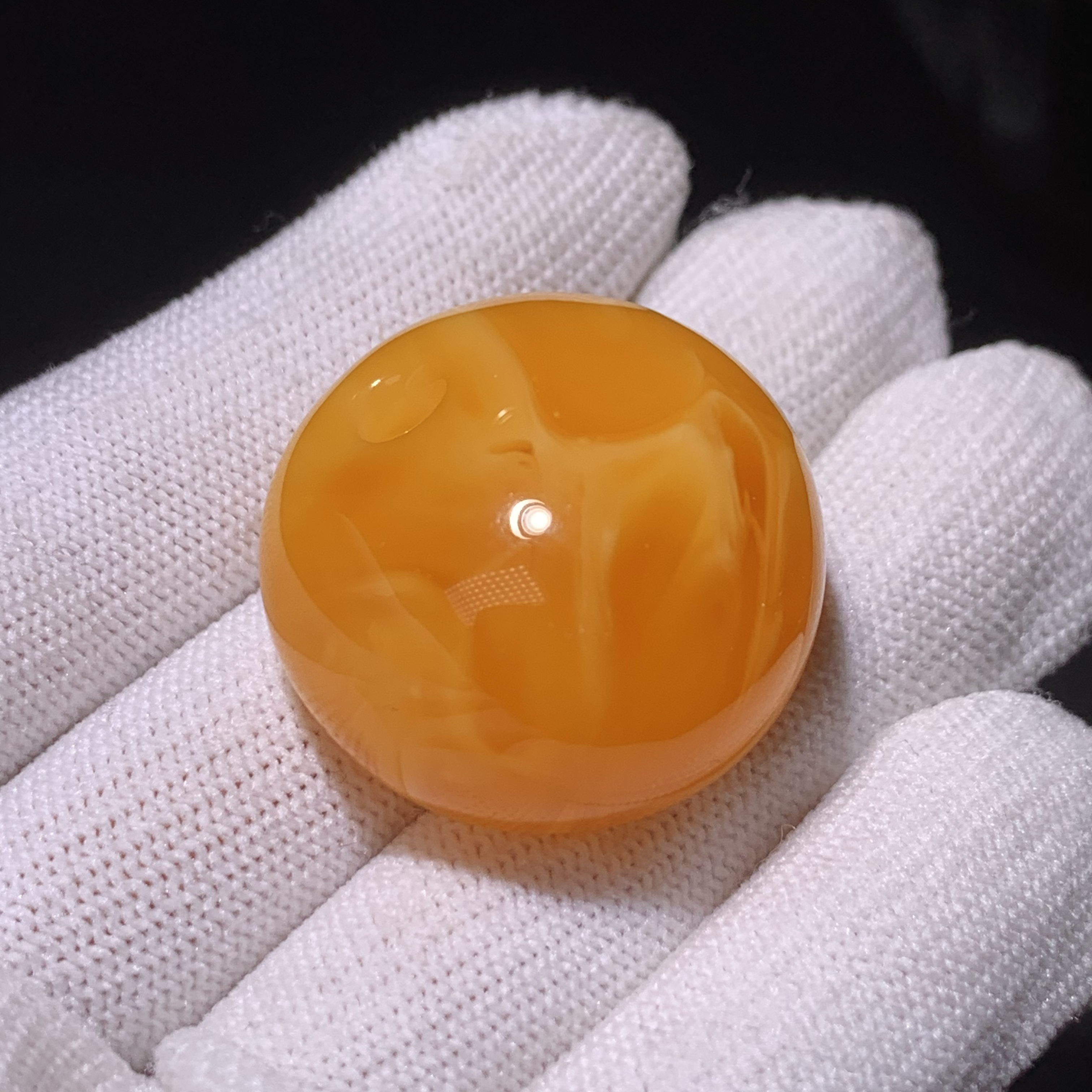 蜜蜡橘红浓蜡公主扣