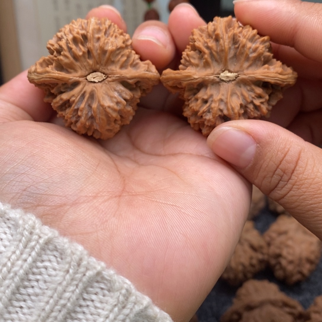 文玩核桃把件42满天星