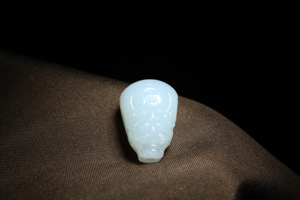 【兽面三通】天然和田玉白玉珠串配饰，对孔16×23×14.5mm，重量：7.8g