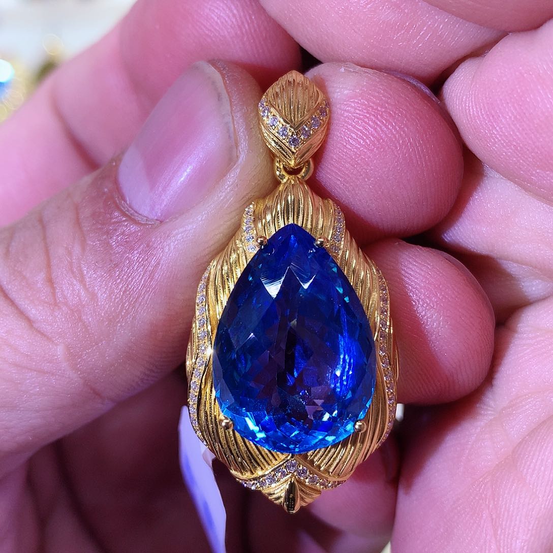 托帕石颈饰银S925镶嵌