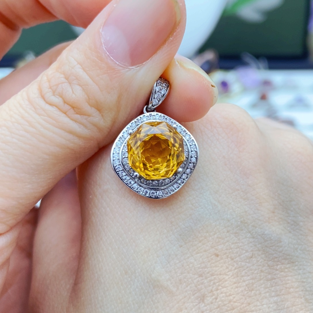 吊坠(赠链)银S925镶嵌黄晶