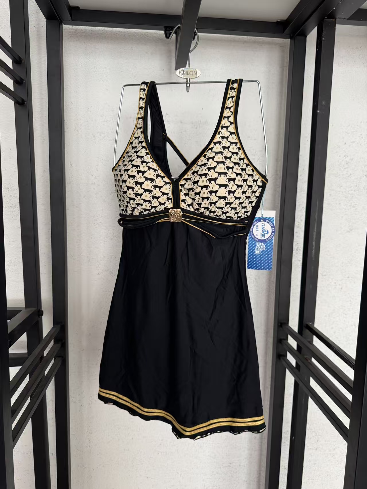 大码加肥连体三角民族风性感露背遮肚显瘦温泉泳衣