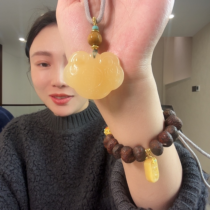 甜***贝查罗石未镶嵌颈饰