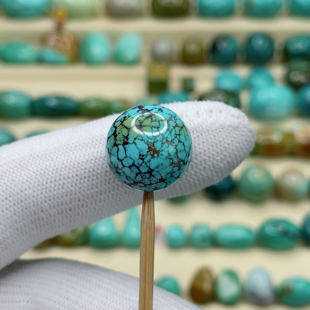 未镶嵌绿松石珠宝奇石