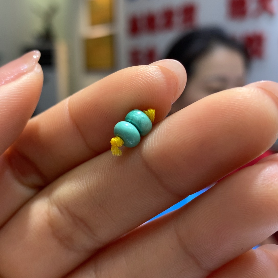 绿松石配饰未镶嵌