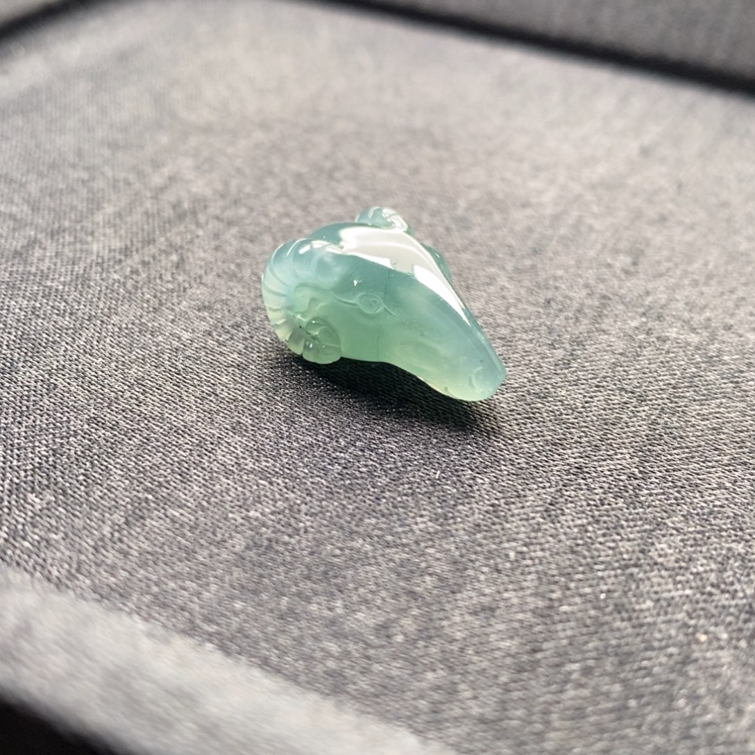 翡翠未镶嵌手链卡20左右羊头