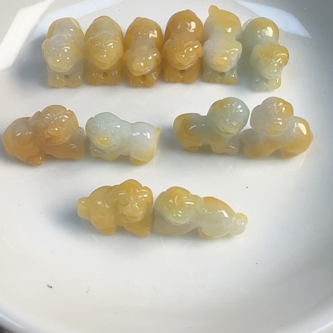 翡翠散珠翡翠立体小狗一个可挑