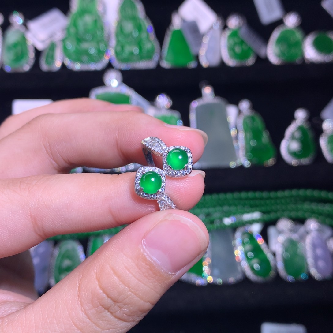 【闪购商品】银S925镶嵌戒指翡翠天然翡翠