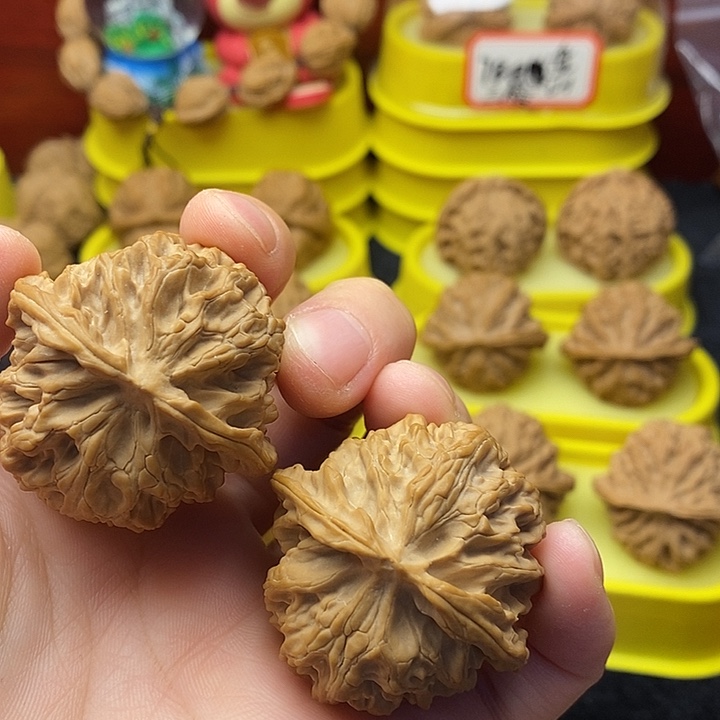 苹果园文玩核桃山地果