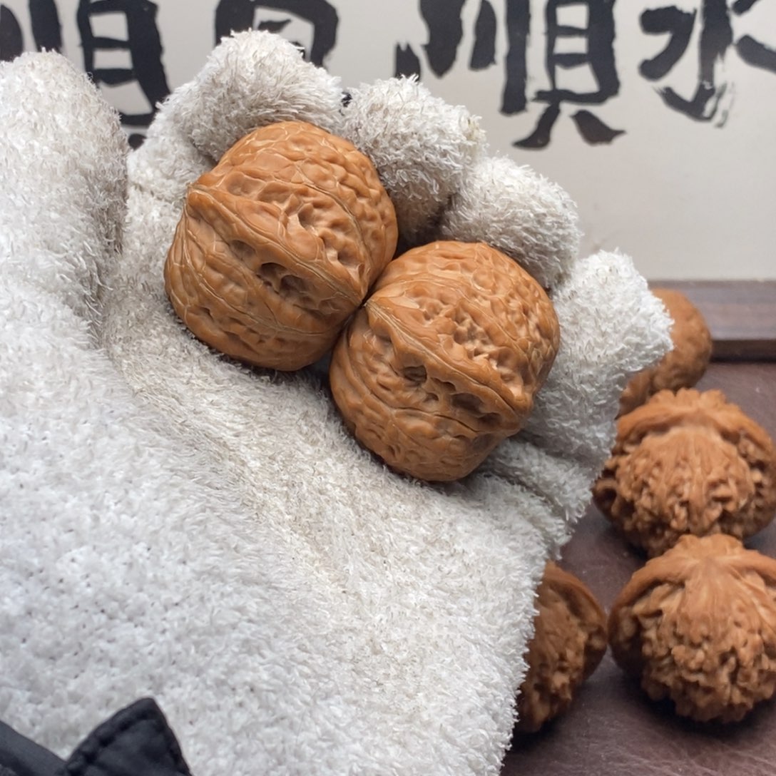 罗***达文玩核桃吊坠全品38➕大肚铁锤妹妹