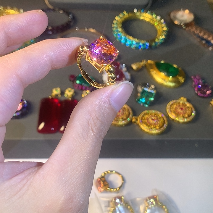 非金属70戒指。            