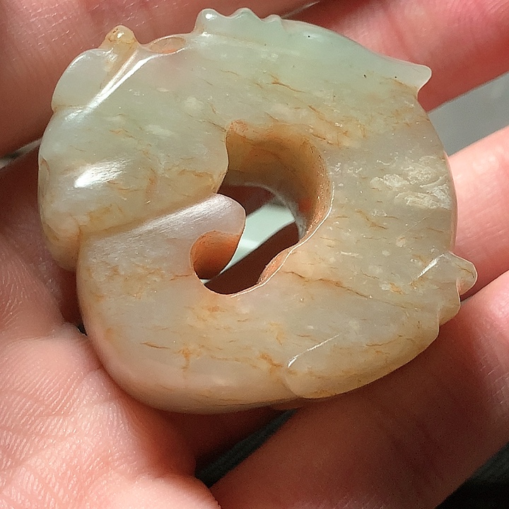 和田玉颈饰未镶嵌合****)