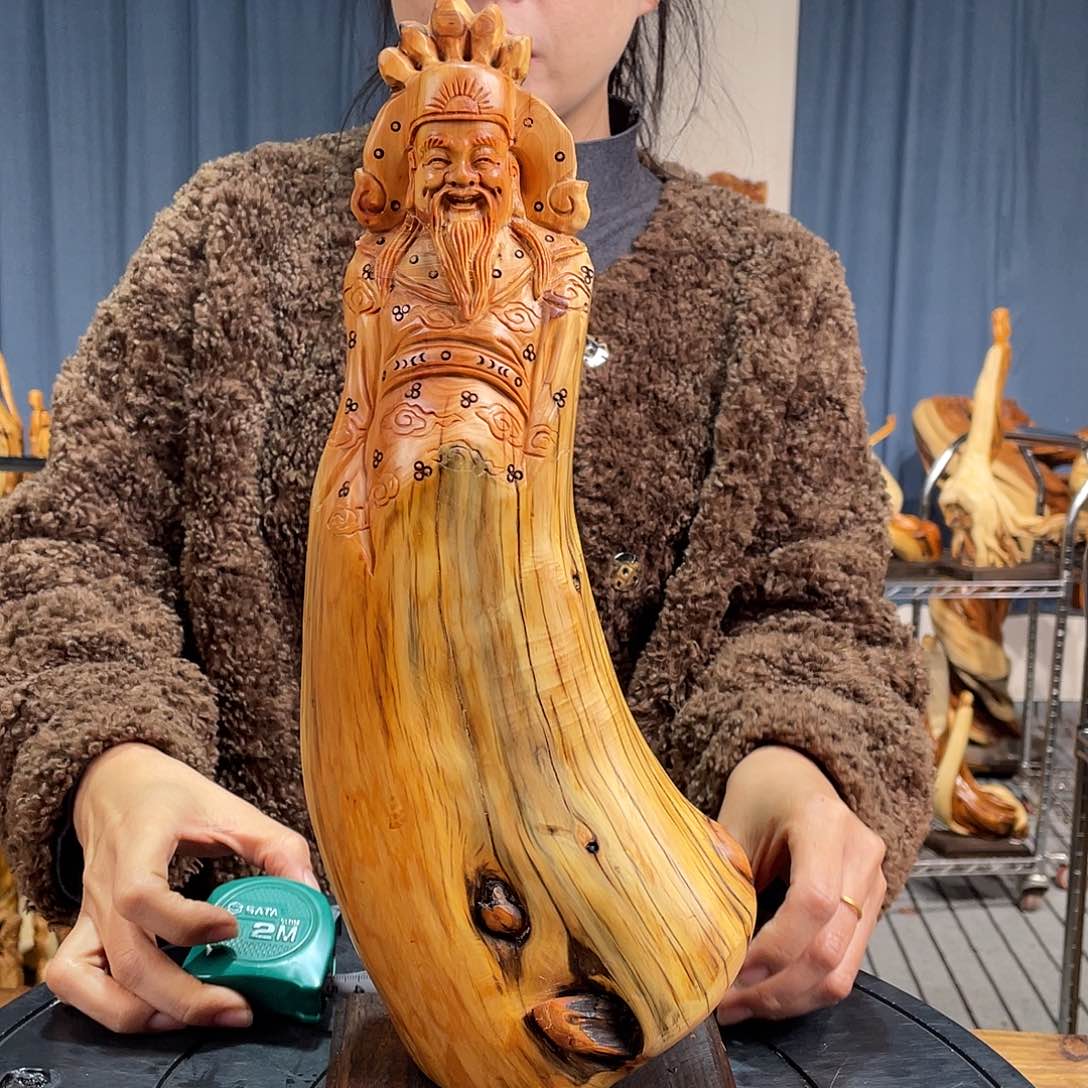 柏木（崖柏）随型艺术根雕