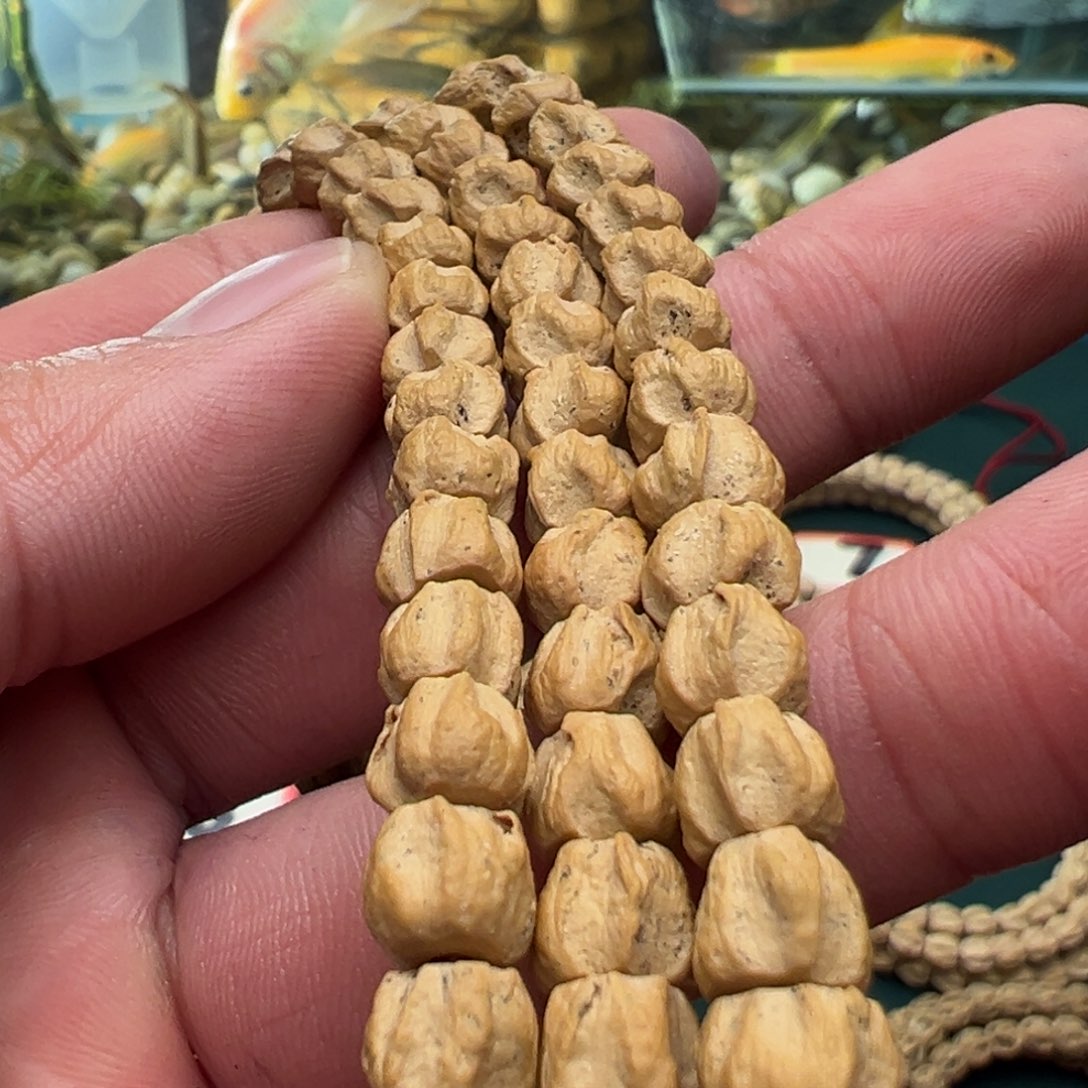 柏香籽/百香籽吊坠闫*伦A7