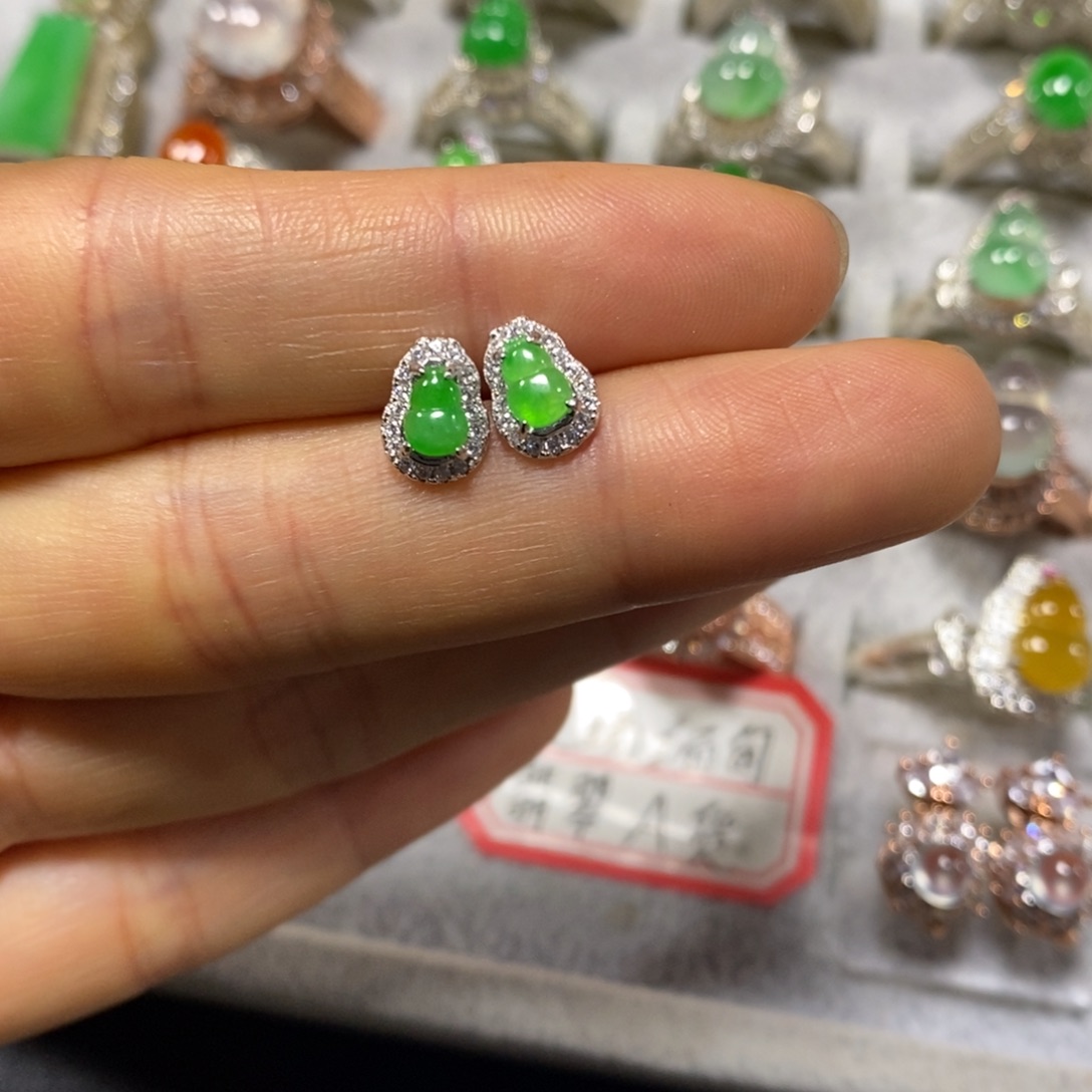 没***。翡翠银S925镶嵌耳饰耳钉
