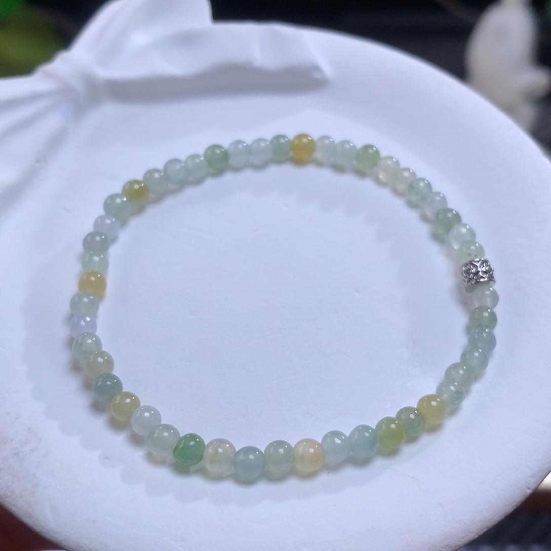 翡翠手链未镶嵌烙*小米珠卡4左右