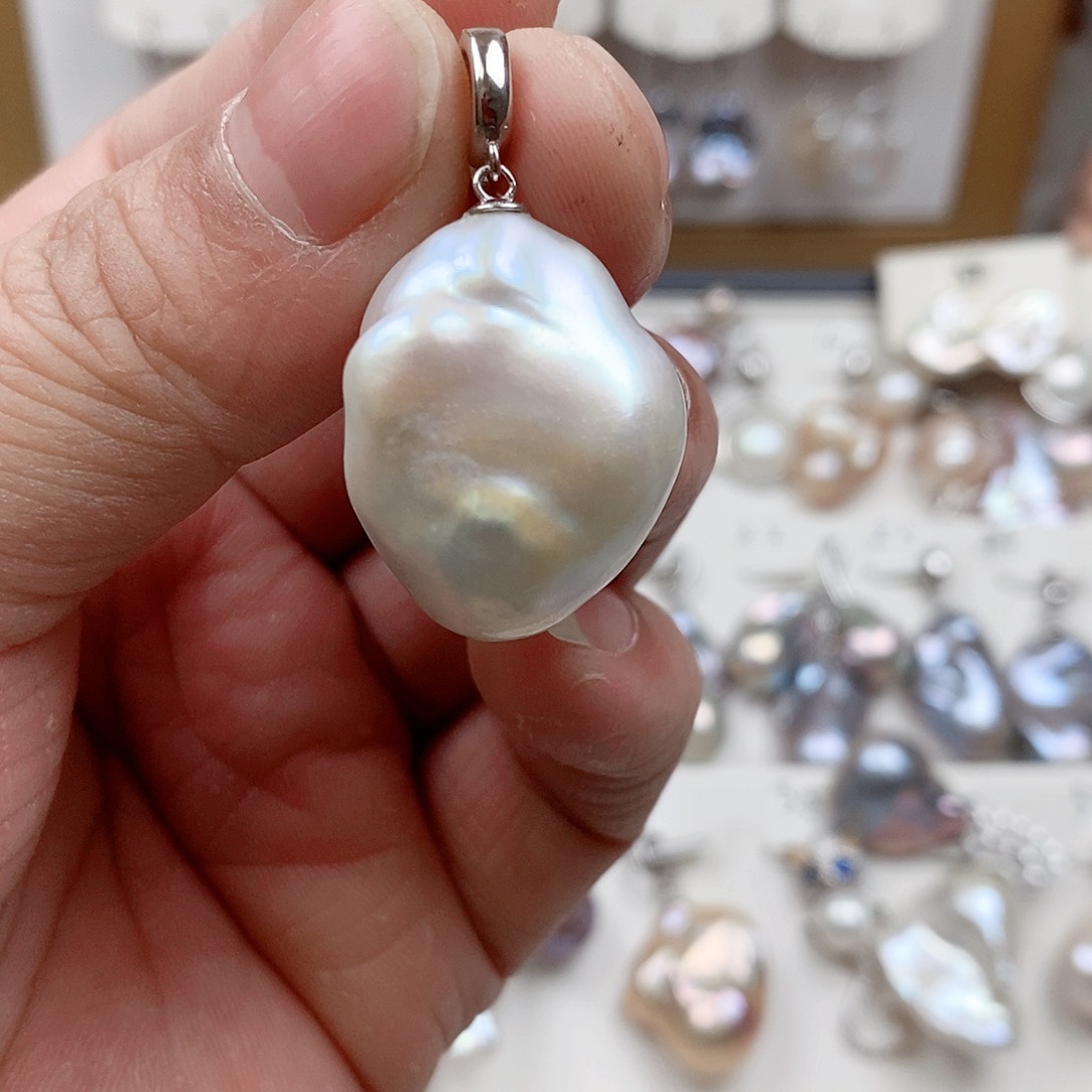 淡水珍珠颈饰银S925镶嵌静**花