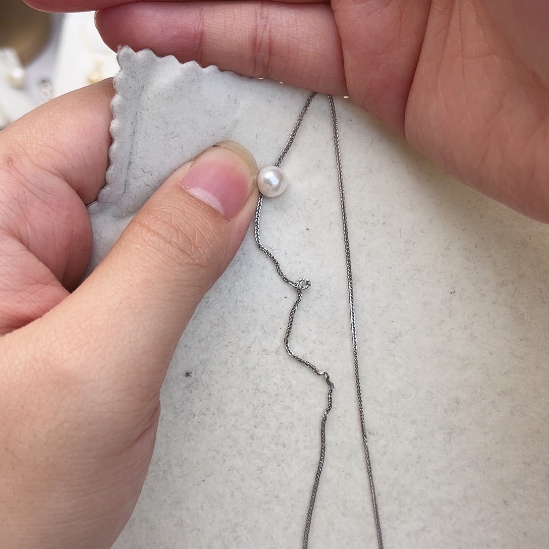 淡水珍珠颈饰18K金镶嵌