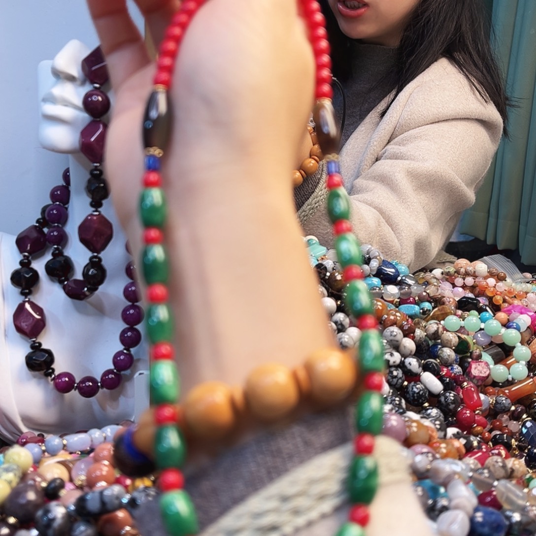 玛瑙/玉髓未镶嵌珠宝半成品甘青长50