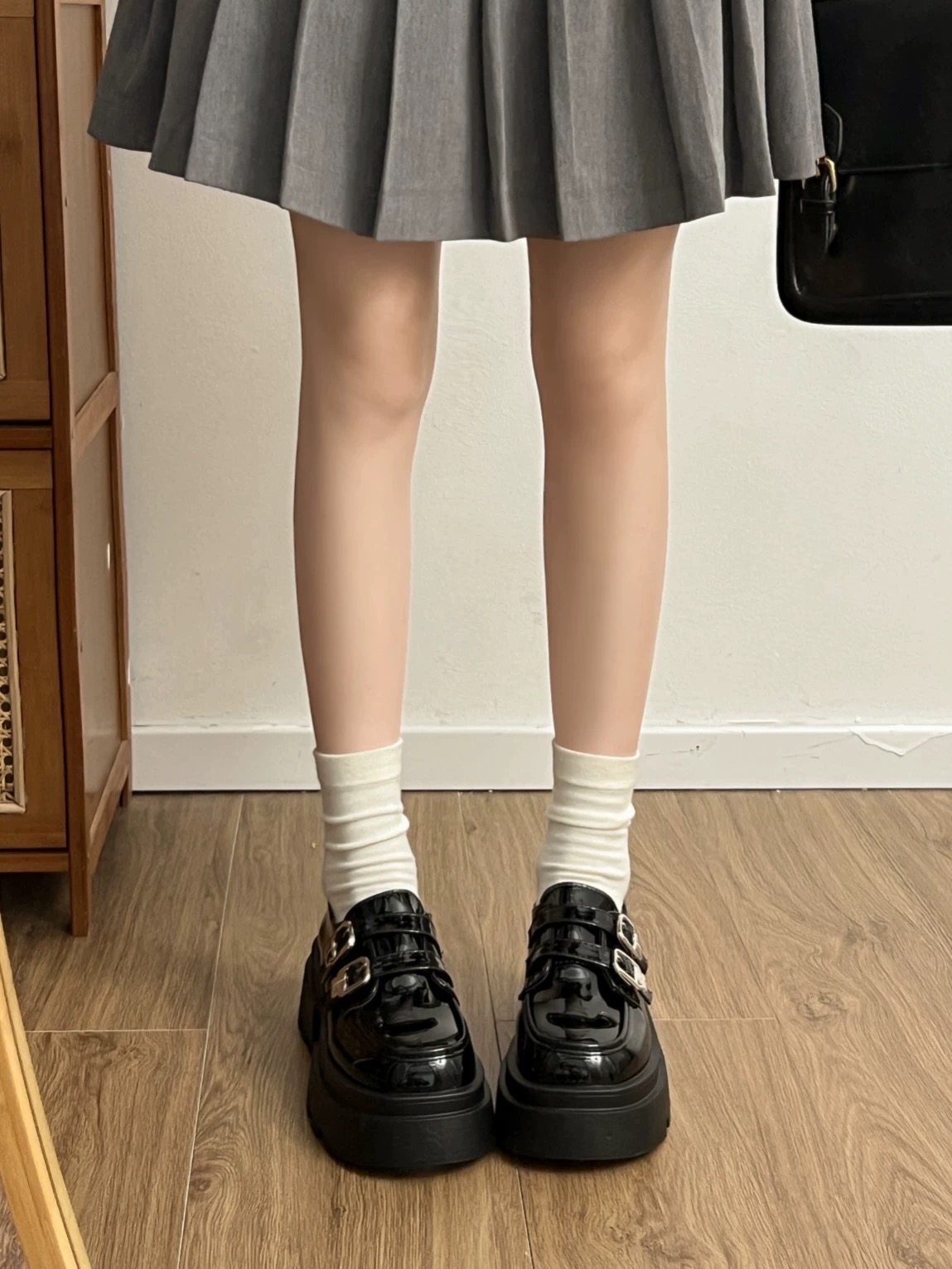 加绒乐福2025年冬季新款粗跟厚底复古小个子